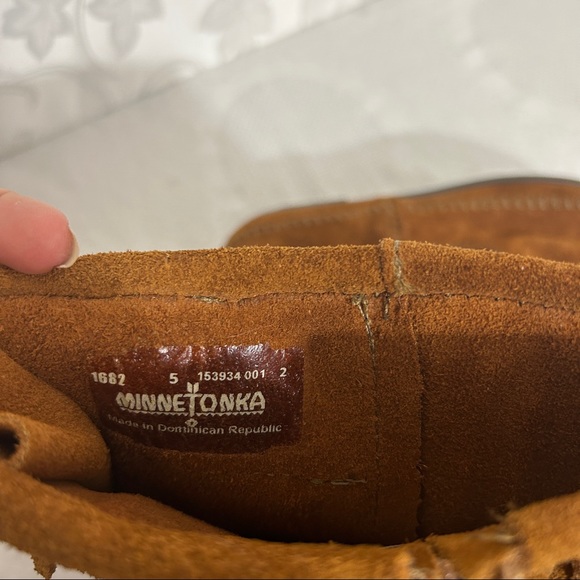 Minnetonka Chestnut Suede Fringe Calf Length Boots - Picture 8 of 10